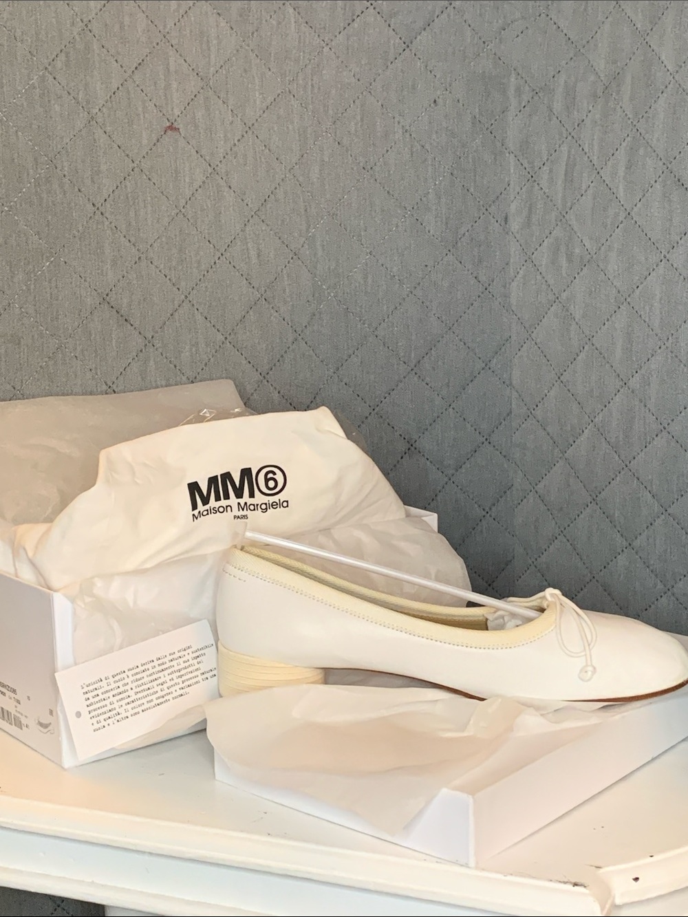 #242 MM6 Maison Martin Margiela Cream Ballet Flats with Bow